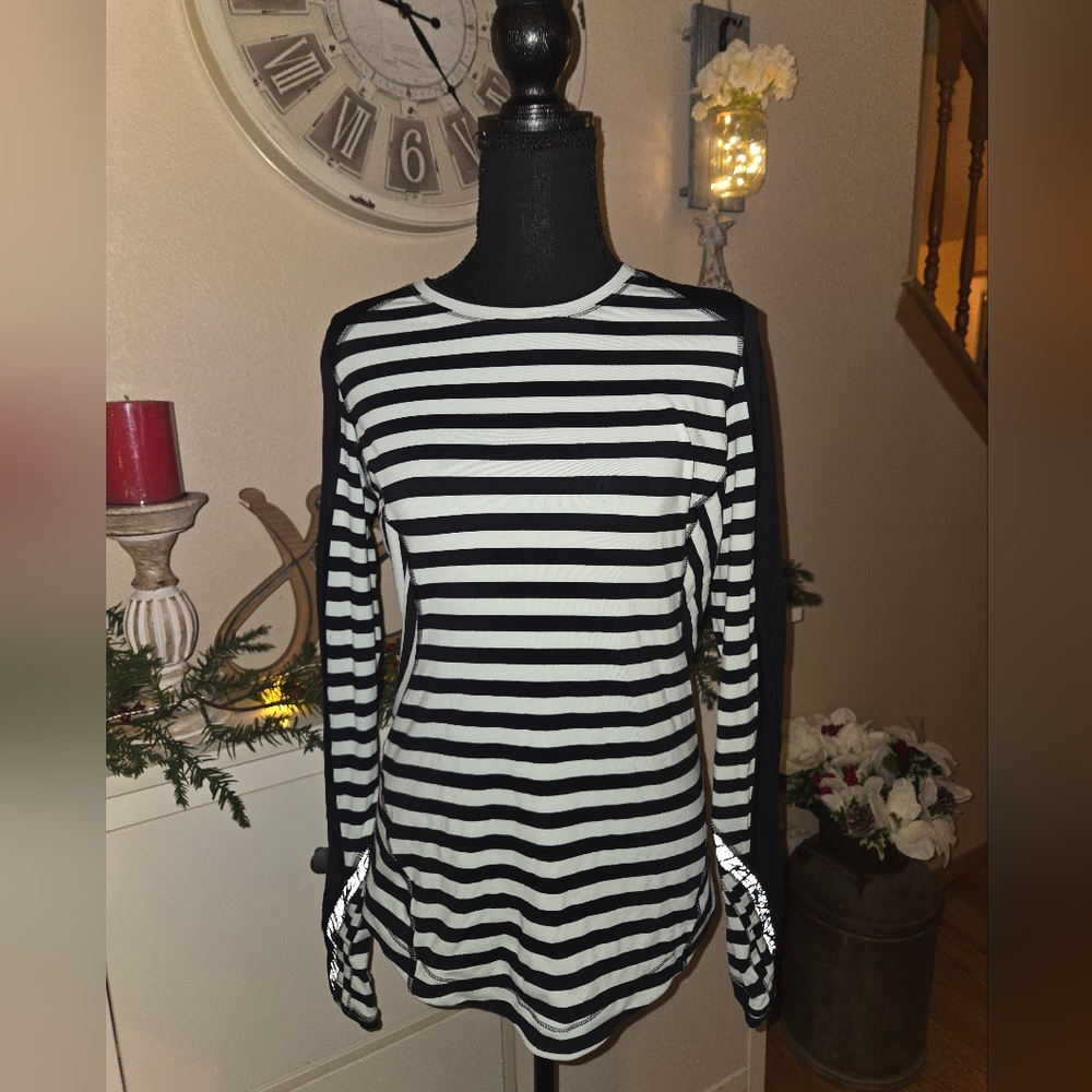 Women's Lululemon Top